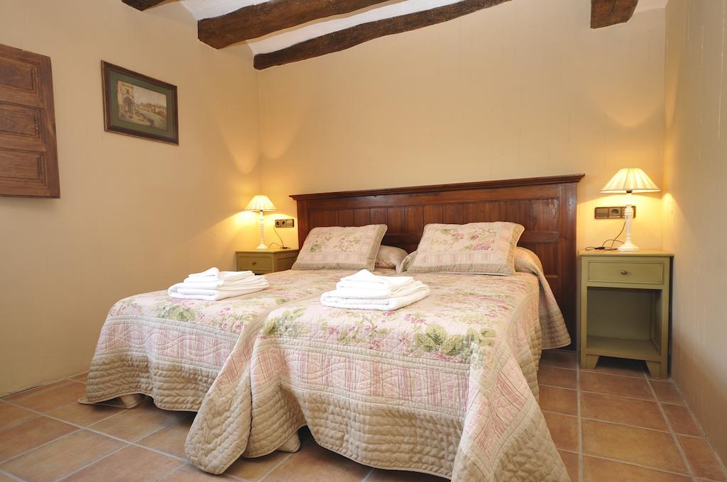 Els Canterers Miravet Habitación foto